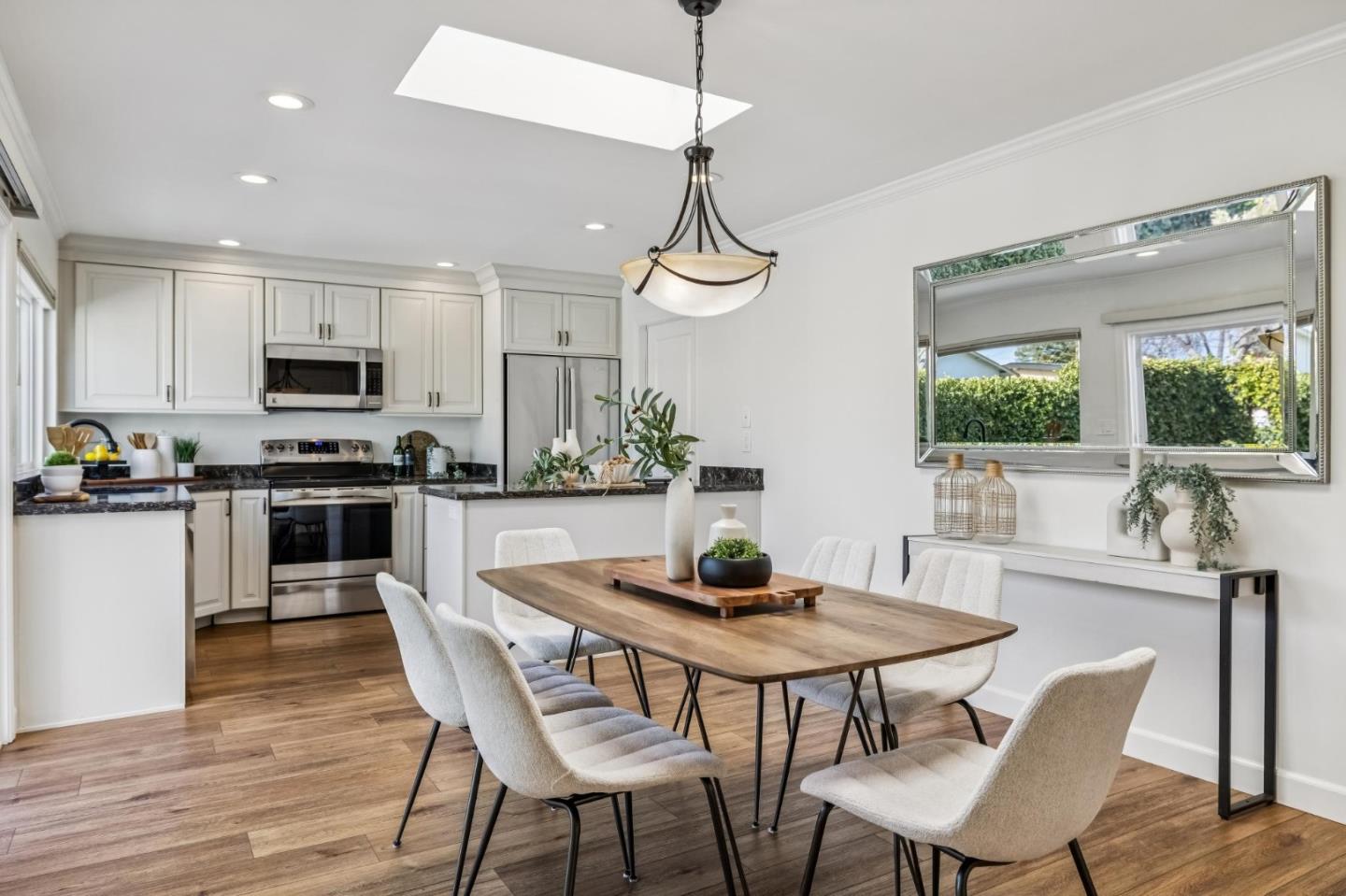 Detail Gallery Image 12 of 43 For 4845 Los Arboles Pl, Fremont,  CA 94536 - 2 Beds | 2 Baths