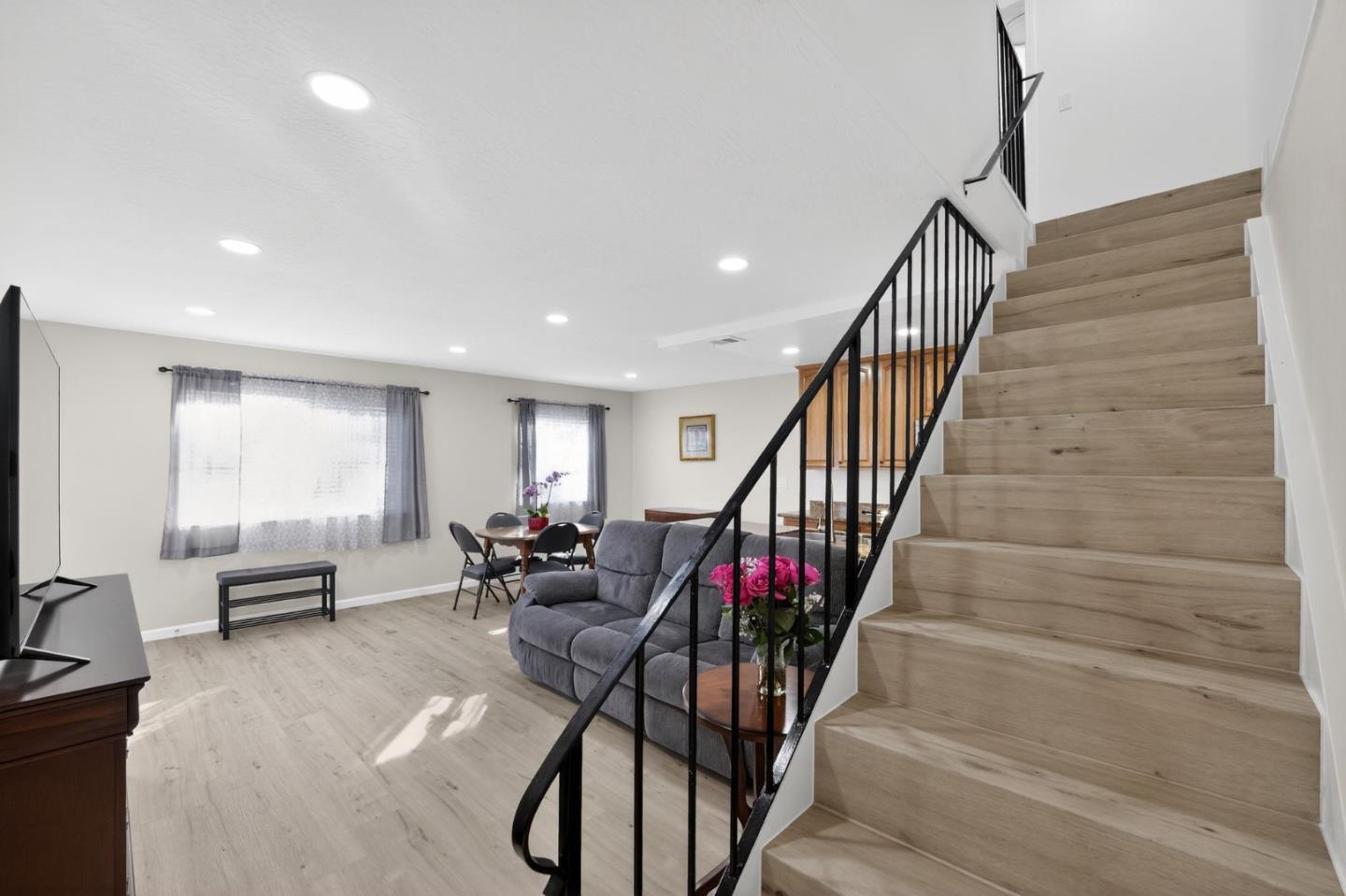 Detail Gallery Image 31 of 43 For 792 Warring #3,  San Jose,  CA 95123 - 2 Beds | 1 Baths