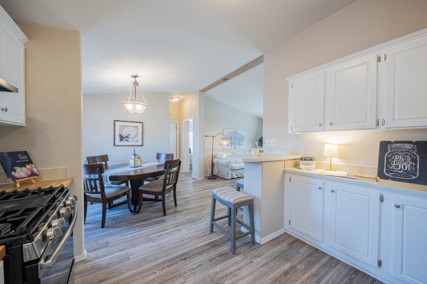 Detail Gallery Image 15 of 31 For 1206 La Salle Ave #7,  Seaside,  CA 93955 - 3 Beds | 2 Baths