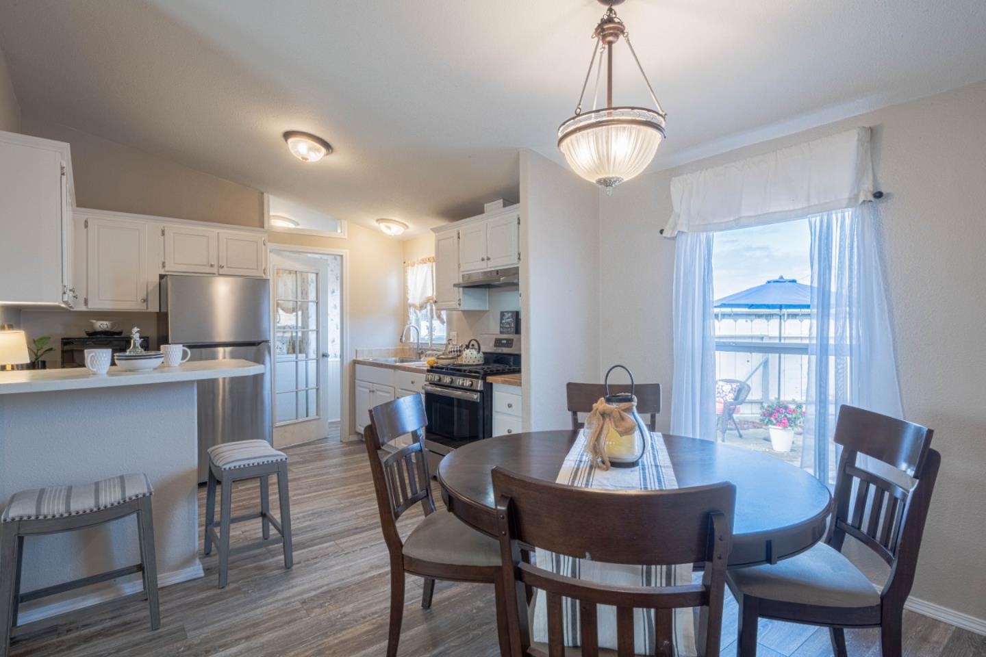 Detail Gallery Image 9 of 31 For 1206 La Salle Ave #7,  Seaside,  CA 93955 - 3 Beds | 2 Baths