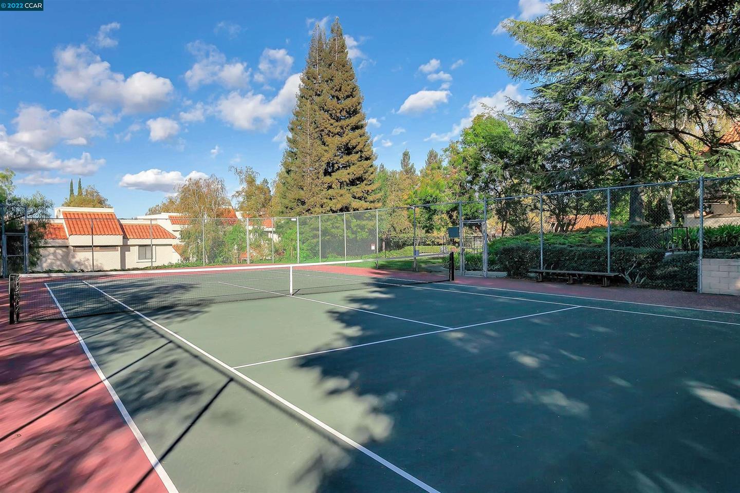 Detail Gallery Image 28 of 31 For 582 Pimlico Court, Walnut Creek,  CA 94597 - 2 Beds | 2/1 Baths