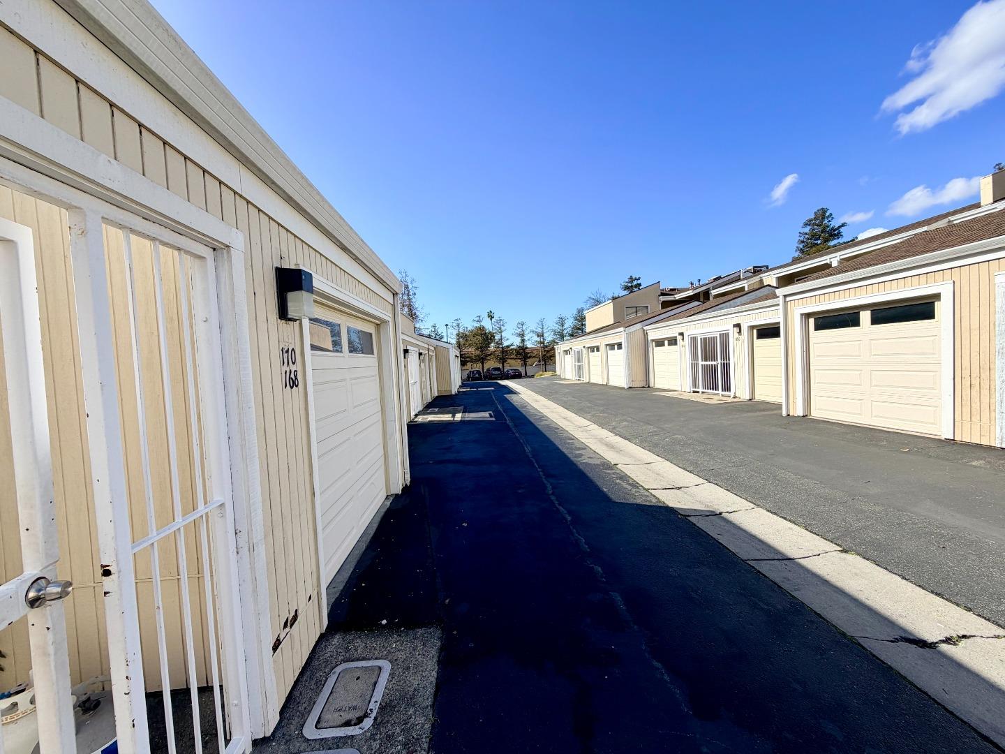 Detail Gallery Image 36 of 40 For 170 Marylinn Dr, Milpitas,  CA 95035 - 2 Beds | 2/1 Baths