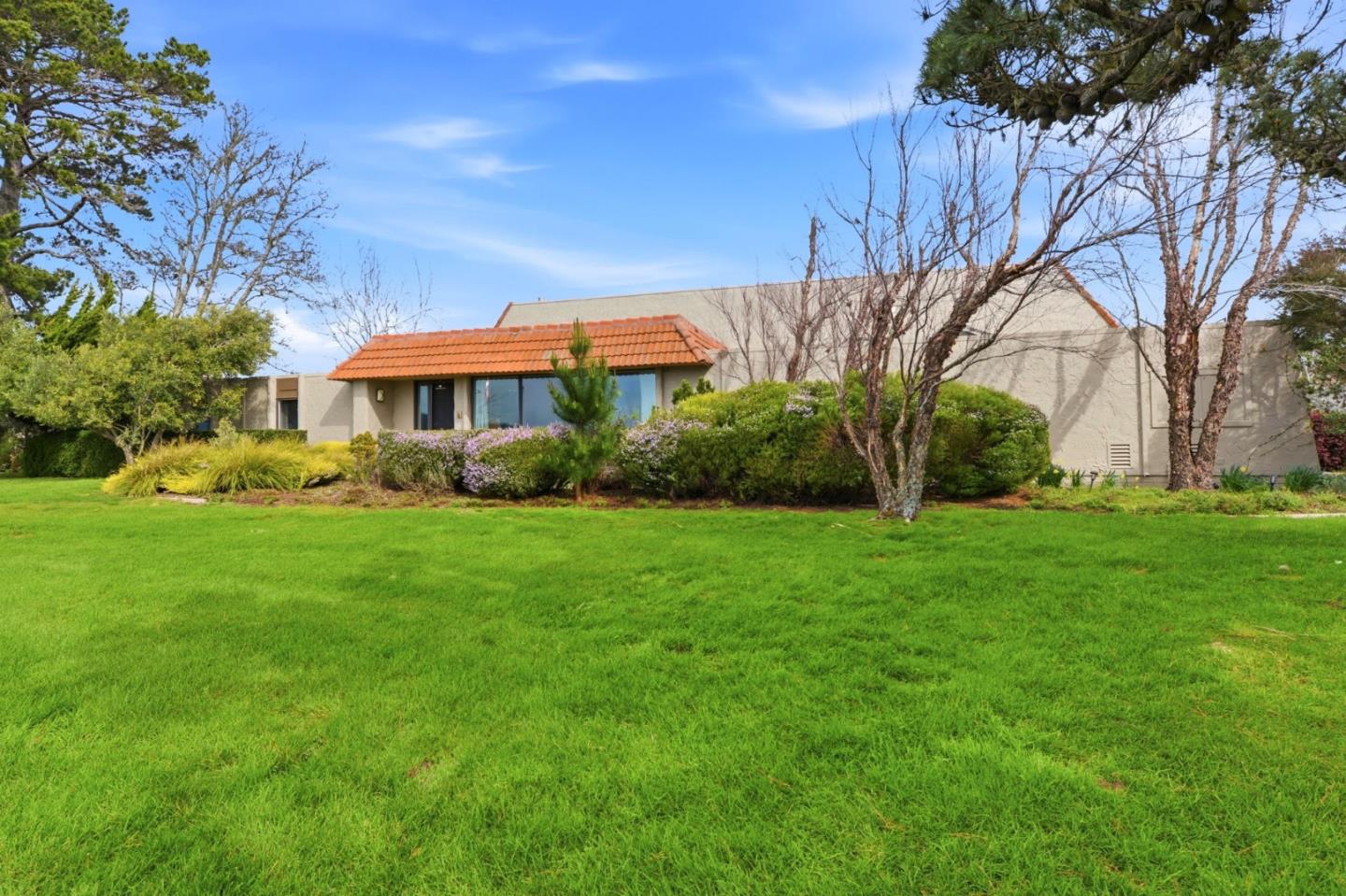 Detail Gallery Image 18 of 25 For 1 Rinconada Cir, Belmont,  CA 94002 - 3 Beds | 2 Baths