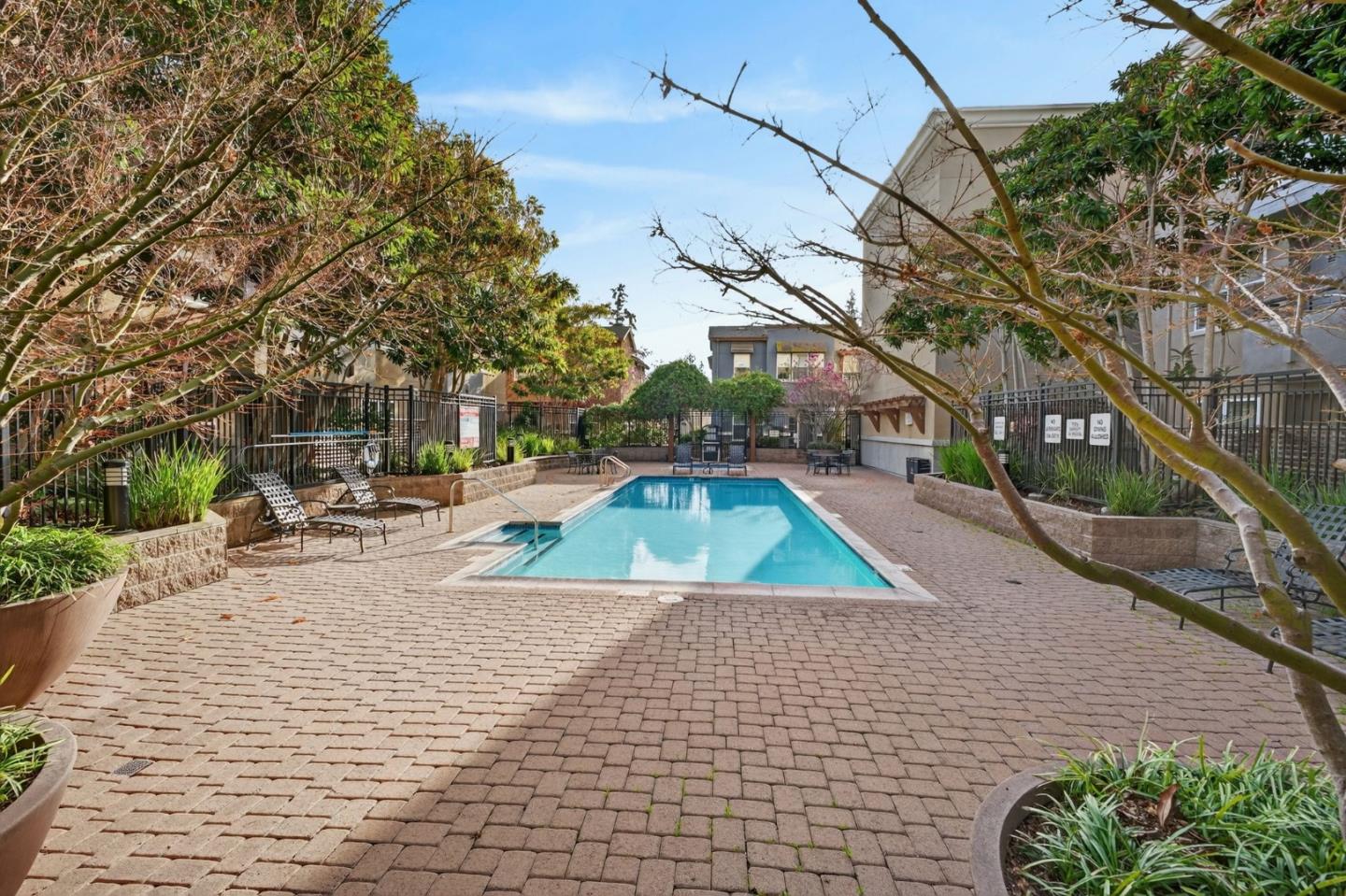 Detail Gallery Image 33 of 37 For 4388 El Camino Real #348,  Los Altos,  CA 94022 - 2 Beds | 2 Baths