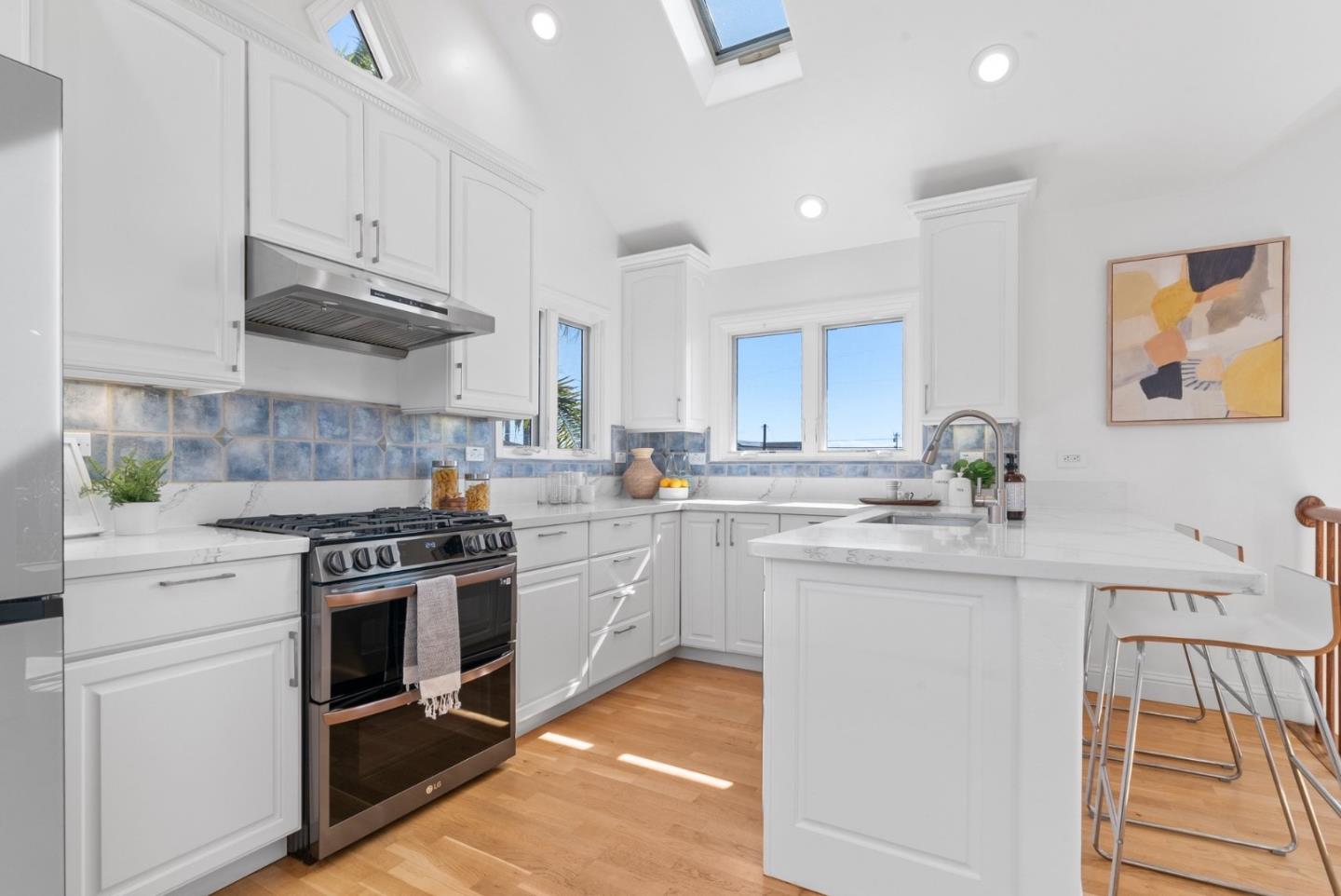 Detail Gallery Image 7 of 42 For 121 Anchorage Ave, Santa Cruz,  CA 95062 - 1 Beds | 1/1 Baths