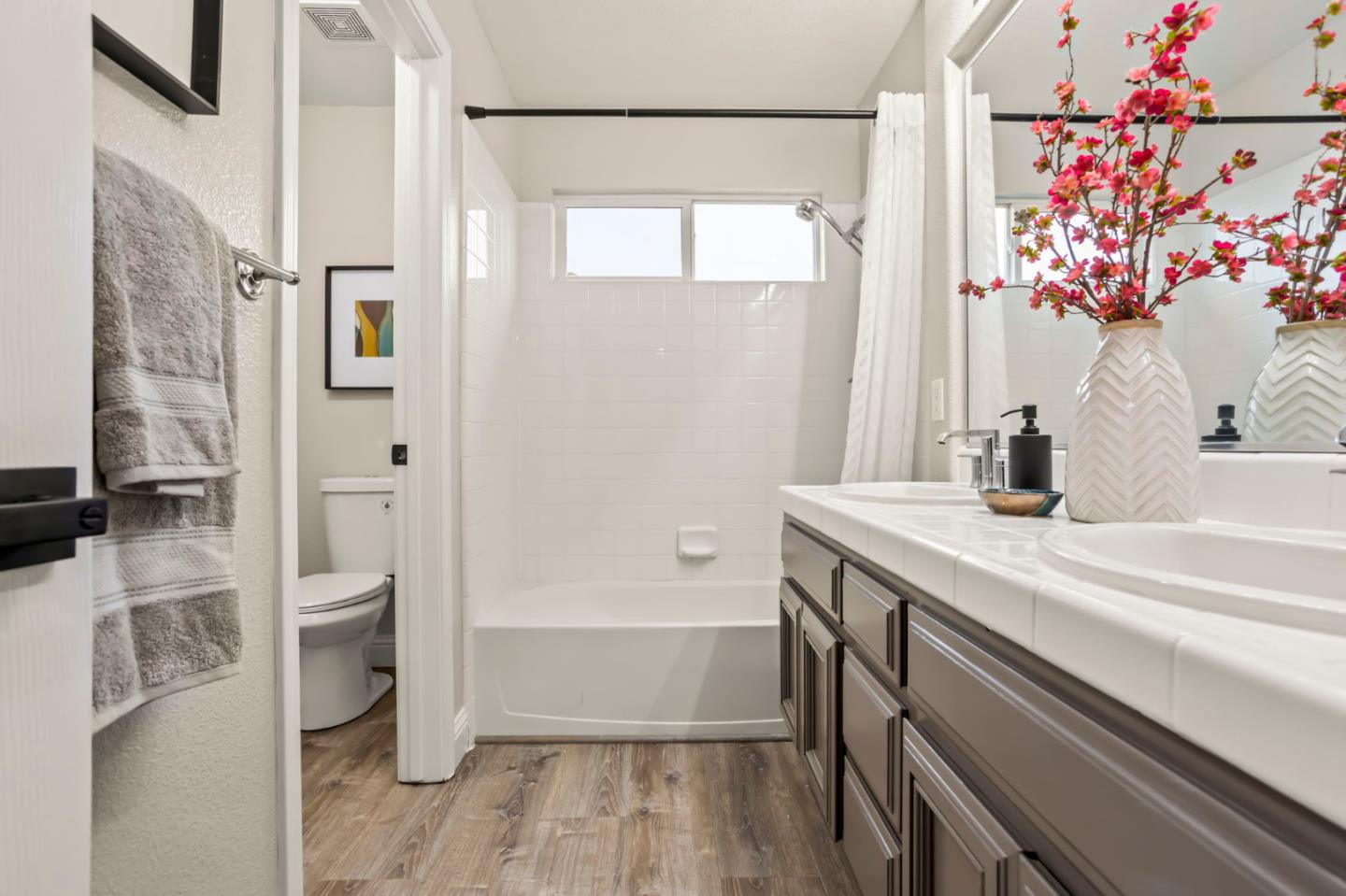 Detail Gallery Image 40 of 57 For 1714 via Cortina, San Jose,  CA 95120 - 3 Beds | 2/1 Baths