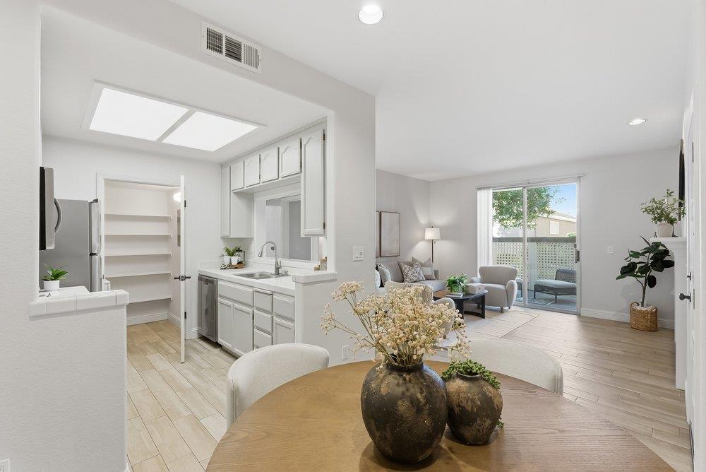 Detail Gallery Image 14 of 49 For 838 Bucks Lake Ct, San Jose,  CA 95123 - 1 Beds | 1 Baths