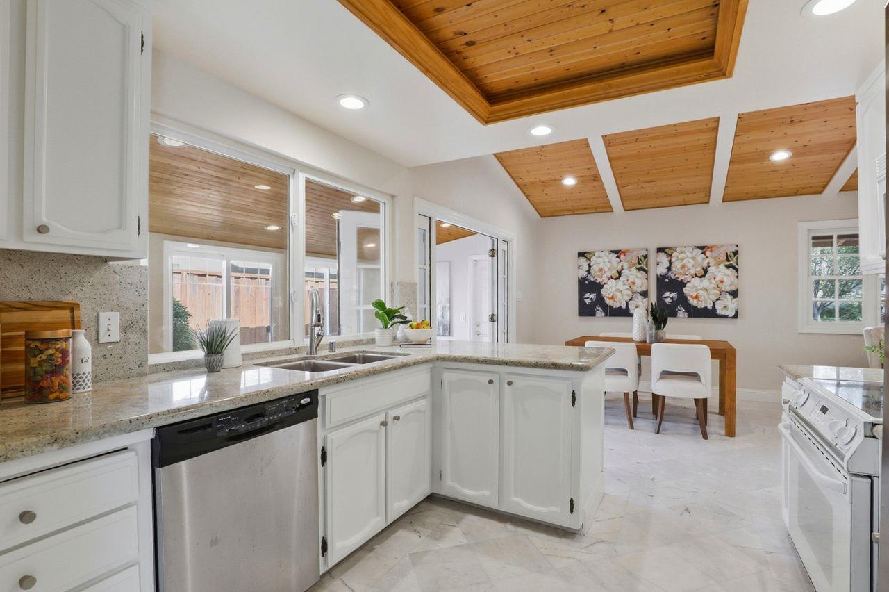 Detail Gallery Image 12 of 31 For 6723 Altiplano Way, San Jose,  CA 95119 - 3 Beds | 2 Baths