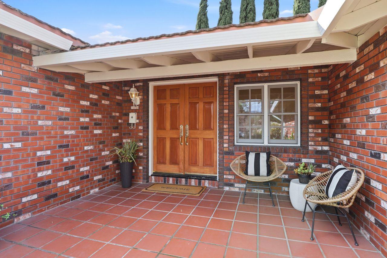 Detail Gallery Image 5 of 31 For 6723 Altiplano Way, San Jose,  CA 95119 - 3 Beds | 2 Baths