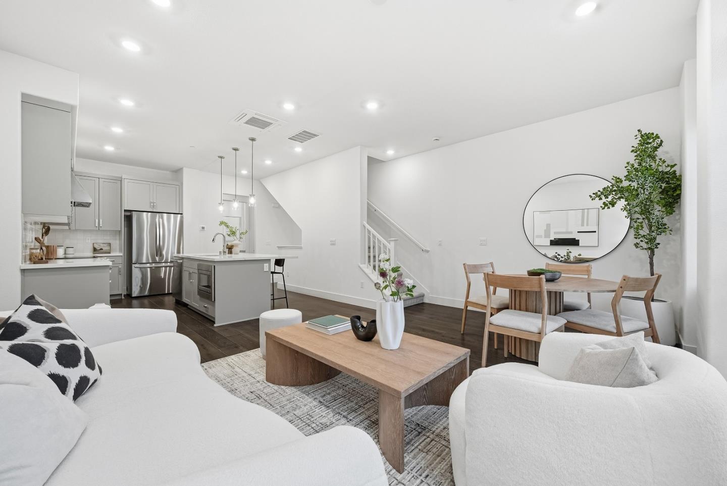 Photo #5: ML82035042 Listing: Photo #5