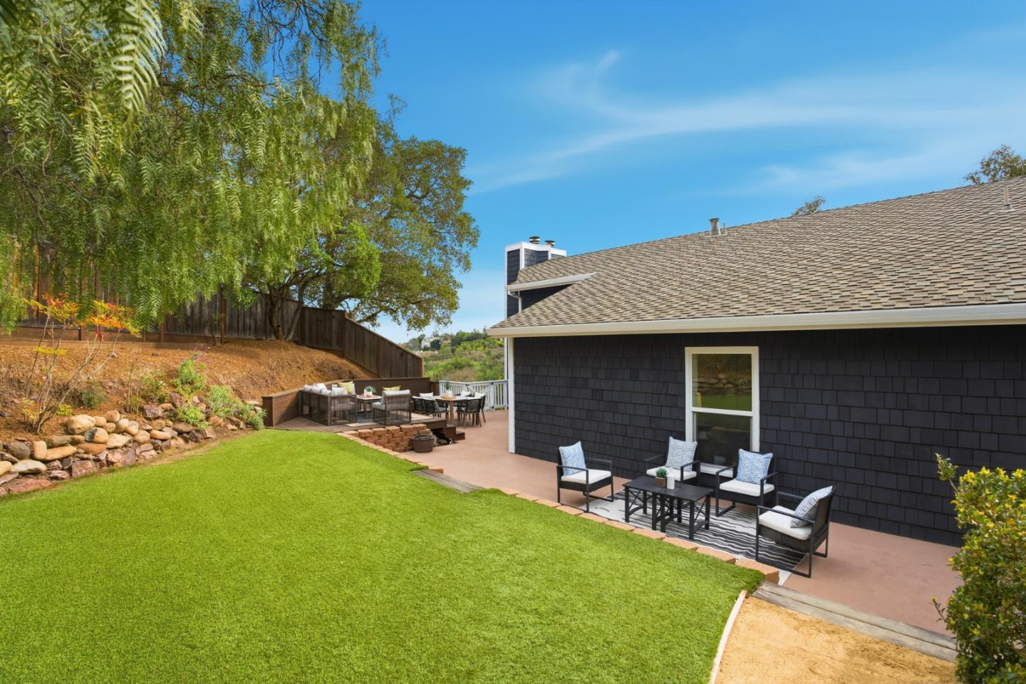 Detail Gallery Image 20 of 66 For 3338 Oak Knoll Dr, Redwood City,  CA 94062 - 4 Beds | 3 Baths