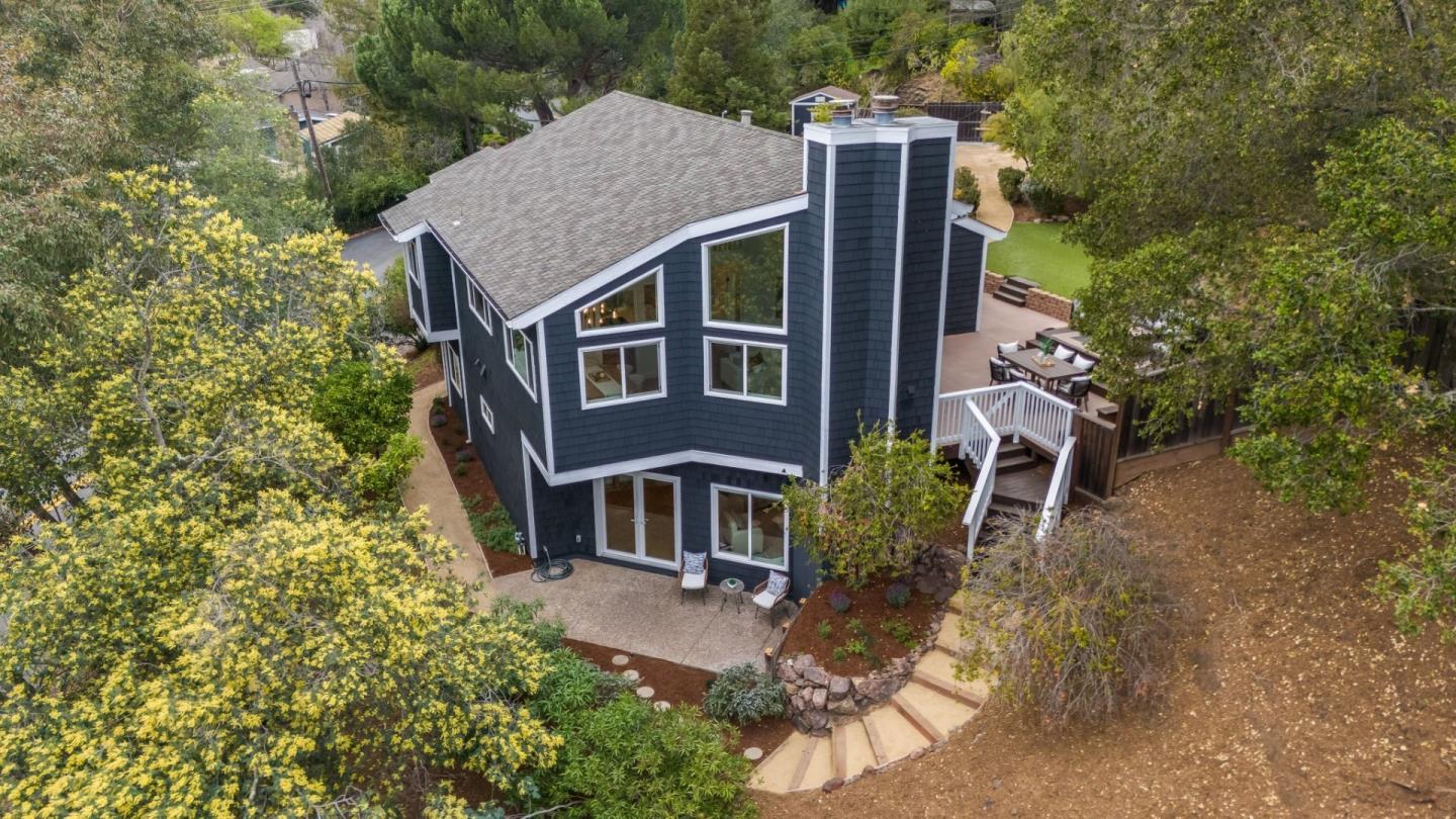 Detail Gallery Image 65 of 66 For 3338 Oak Knoll Dr, Redwood City,  CA 94062 - 4 Beds | 3 Baths