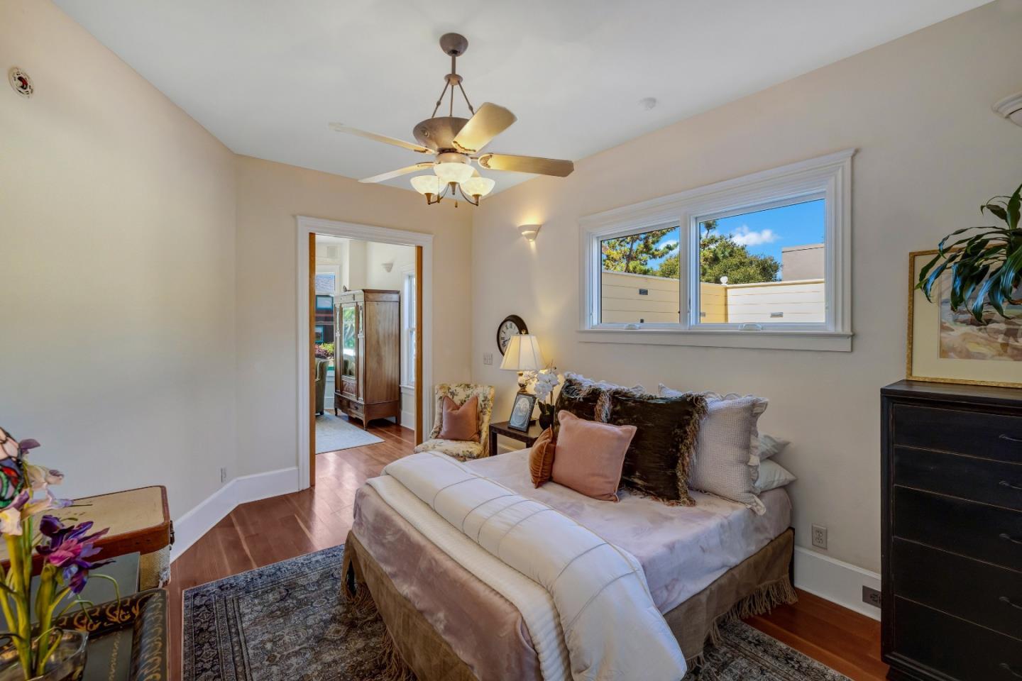 Detail Gallery Image 20 of 65 For 131 7th St, Pacific Grove,  CA 93950 - 3 Beds | 2/1 Baths