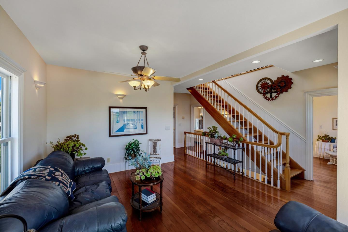 Detail Gallery Image 27 of 65 For 131 7th St, Pacific Grove,  CA 93950 - 3 Beds | 2/1 Baths