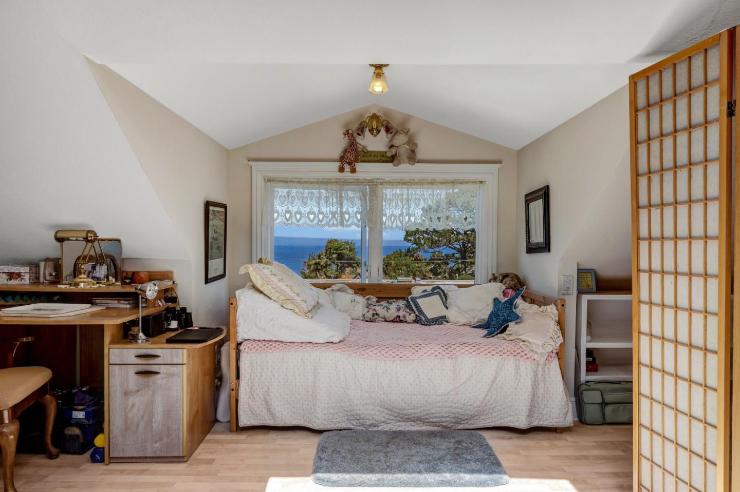 Detail Gallery Image 33 of 65 For 131 7th St, Pacific Grove,  CA 93950 - 3 Beds | 2/1 Baths