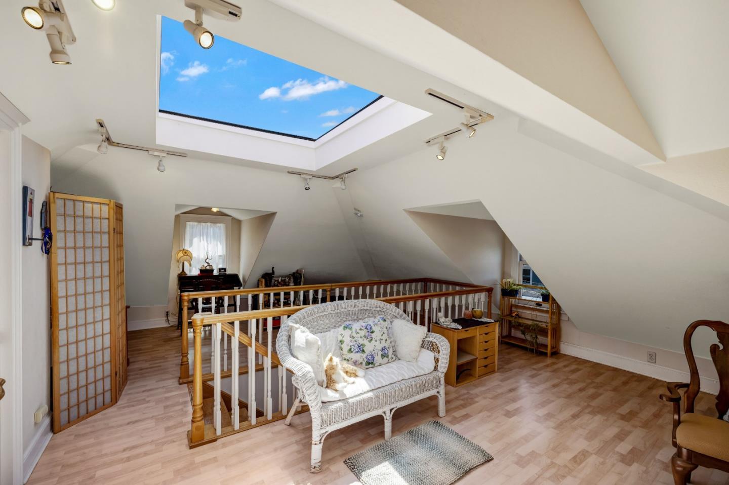 Detail Gallery Image 34 of 65 For 131 7th St, Pacific Grove,  CA 93950 - 3 Beds | 2/1 Baths