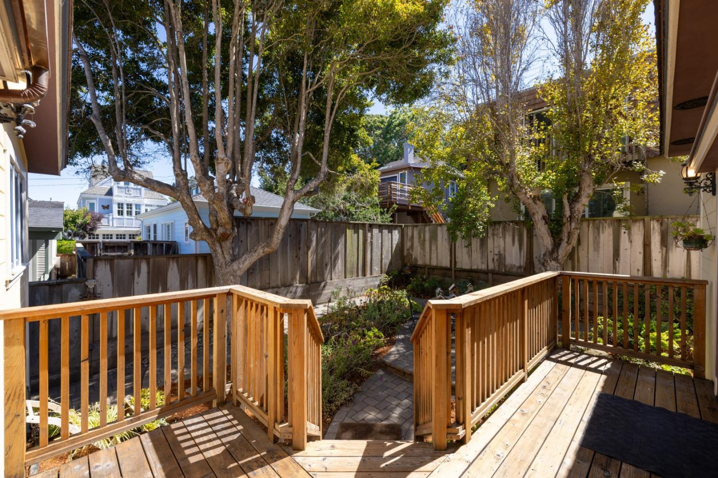 Detail Gallery Image 43 of 65 For 131 7th St, Pacific Grove,  CA 93950 - 3 Beds | 2/1 Baths