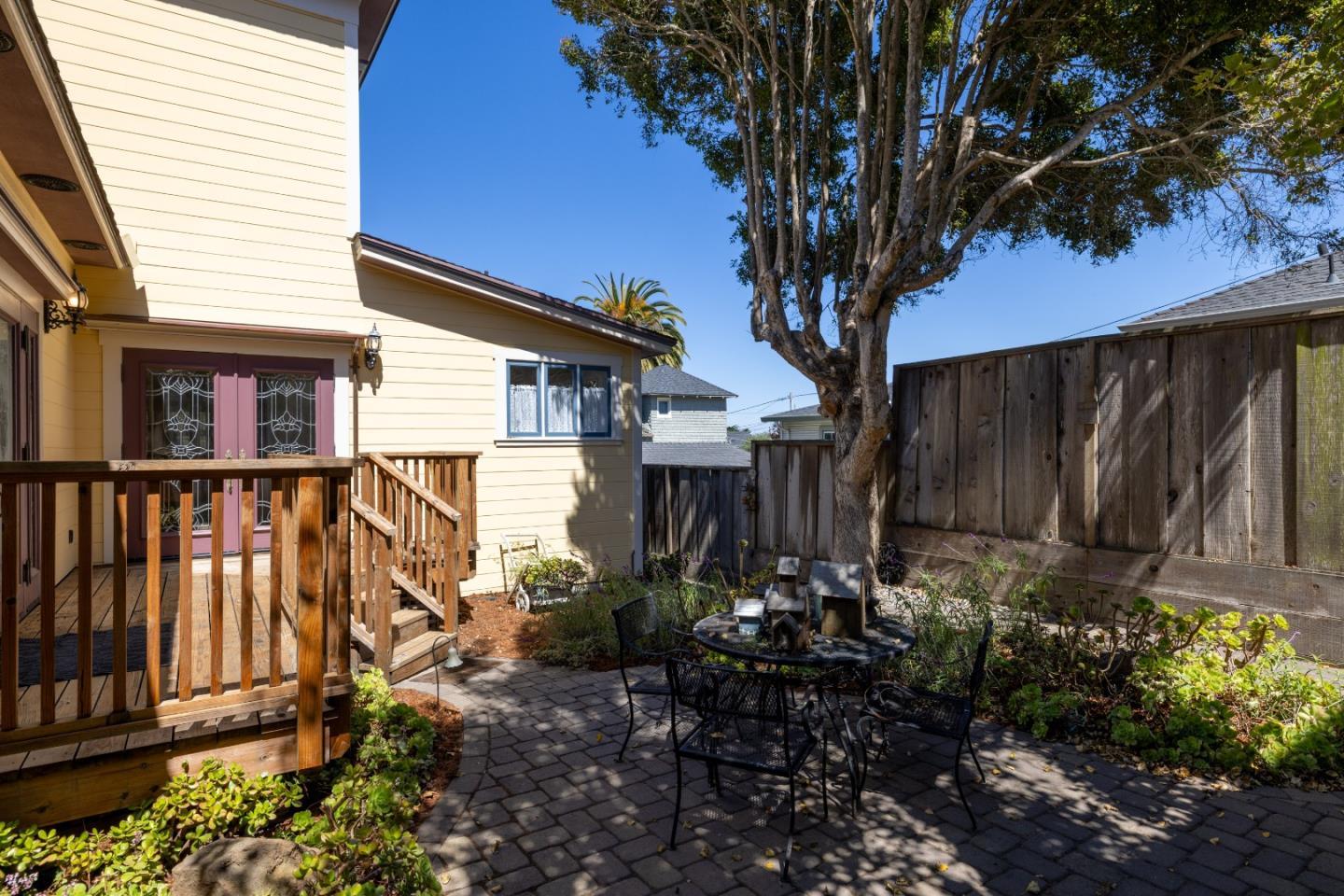 Detail Gallery Image 46 of 65 For 131 7th St, Pacific Grove,  CA 93950 - 3 Beds | 2/1 Baths