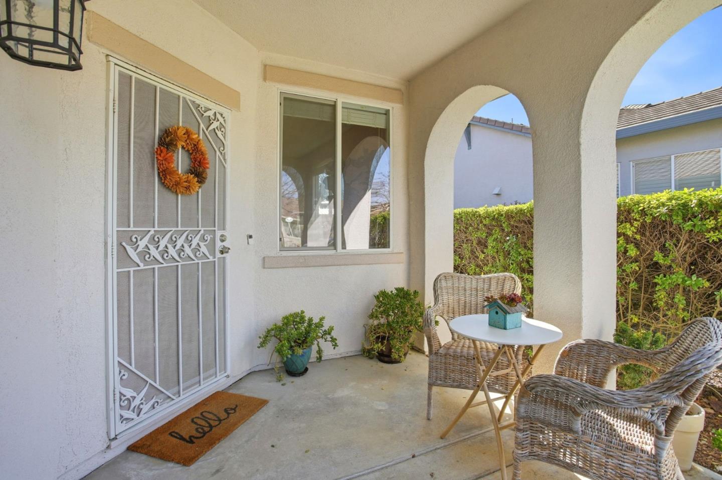 Detail Gallery Image 2 of 18 For 2360 Rose Arbor Dr, Sacramento,  CA 95835 - 3 Beds | 2 Baths