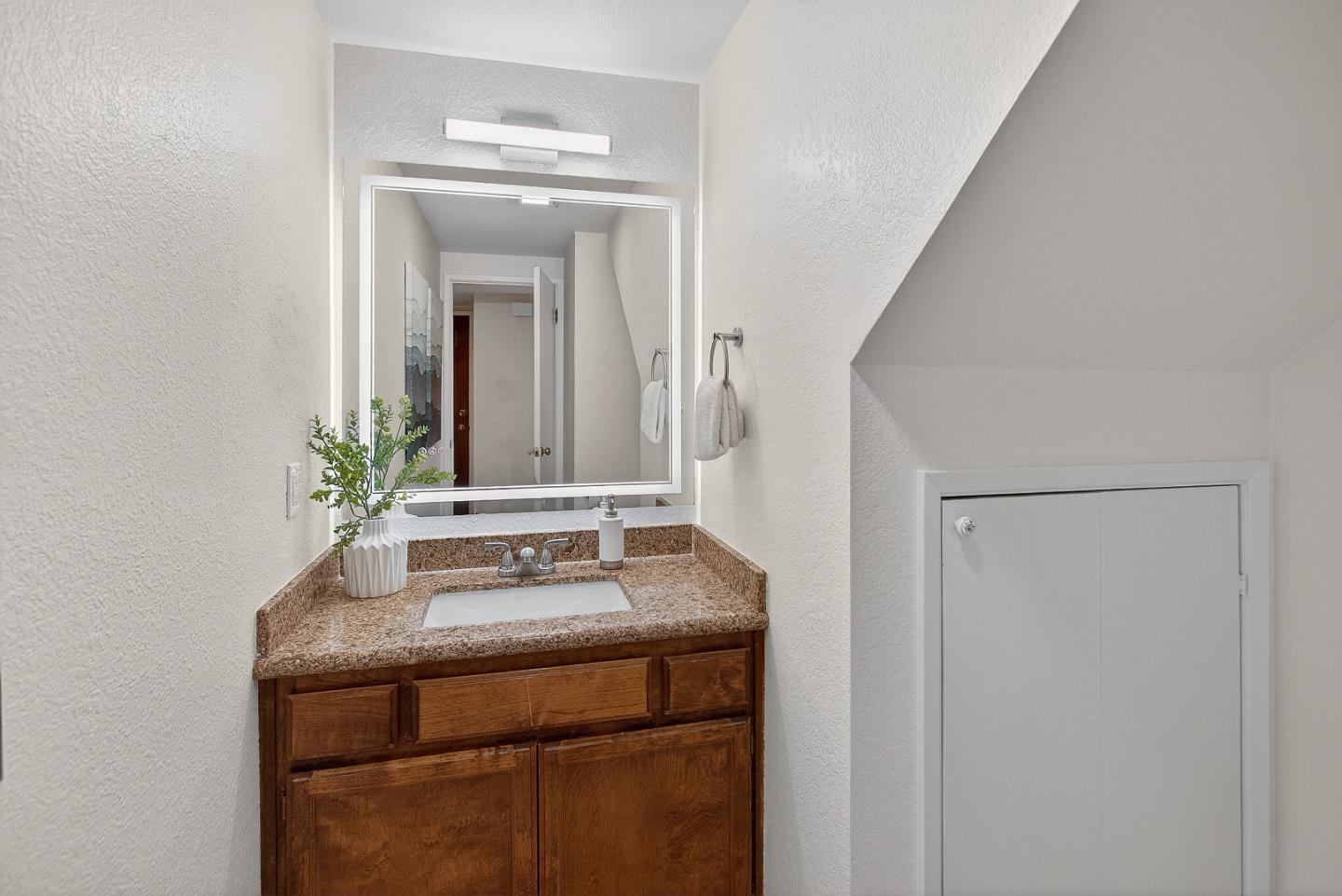 Detail Gallery Image 17 of 22 For 1033 Villa Maria Ct, San Jose,  CA 95125 - 3 Beds | 2/1 Baths