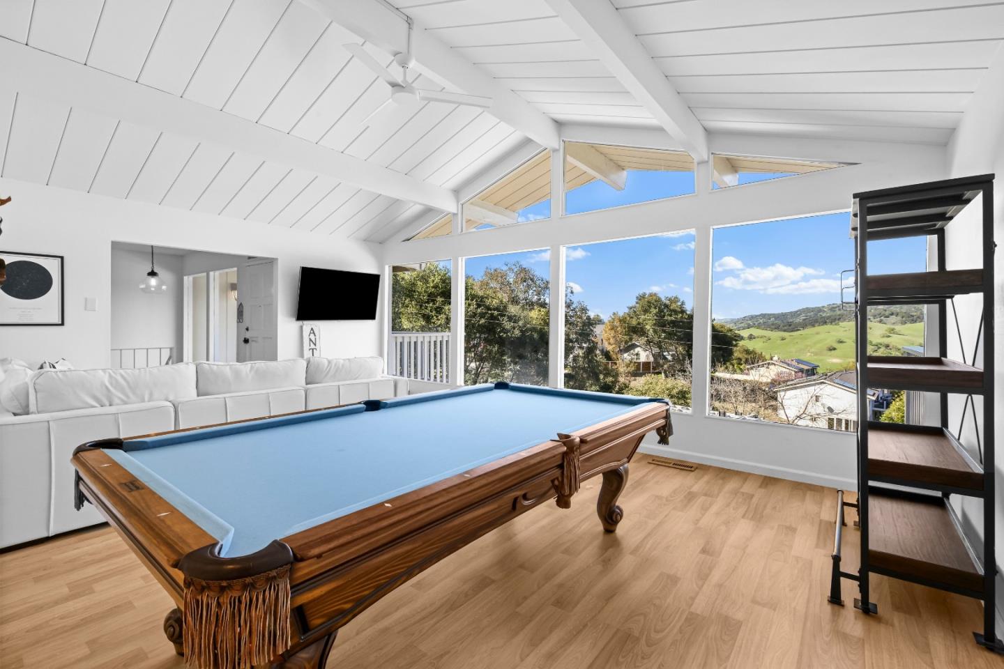 Detail Gallery Image 4 of 48 For 3241 Quail Ln, Morgan Hill,  CA 95037 - 4 Beds | 2 Baths