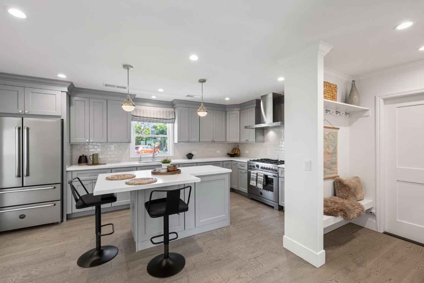 Detail Gallery Image 14 of 60 For 272 Taylor Dr, South San Francisco,  CA 94080 - 3 Beds | 2/1 Baths