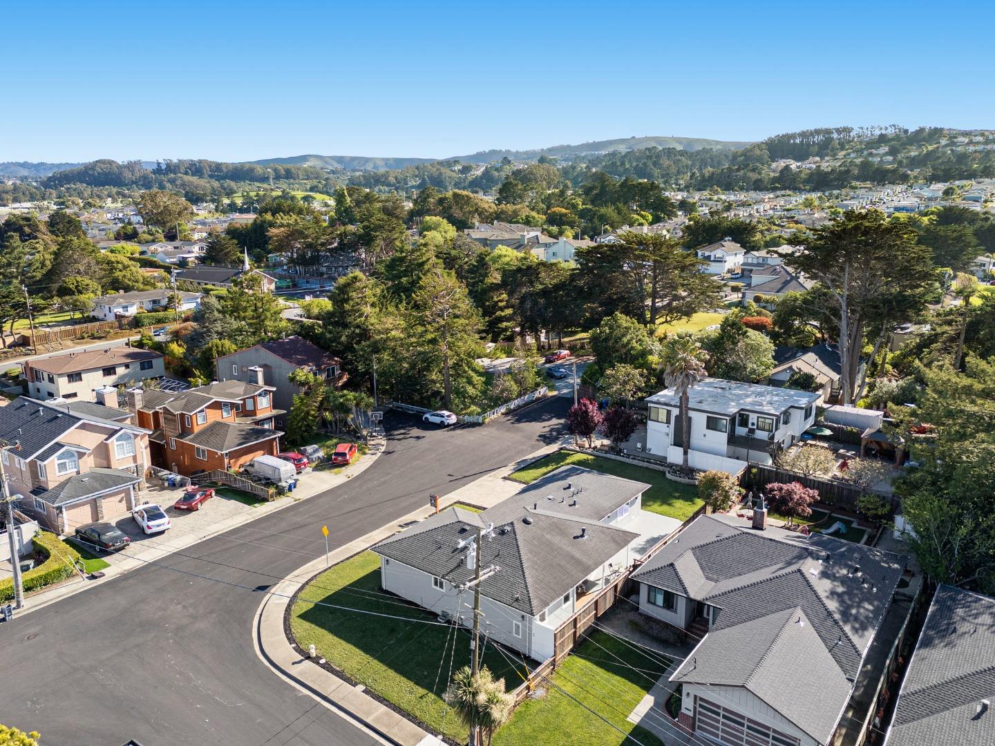Detail Gallery Image 56 of 60 For 272 Taylor Dr, South San Francisco,  CA 94080 - 3 Beds | 2/1 Baths