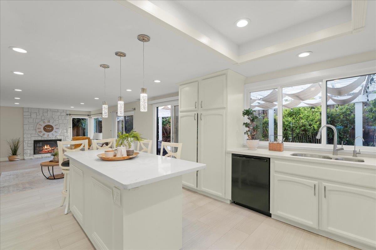 Detail Gallery Image 13 of 37 For 16761 Dry Creek Ct, Morgan Hill,  CA 95037 - 4 Beds | 2/1 Baths