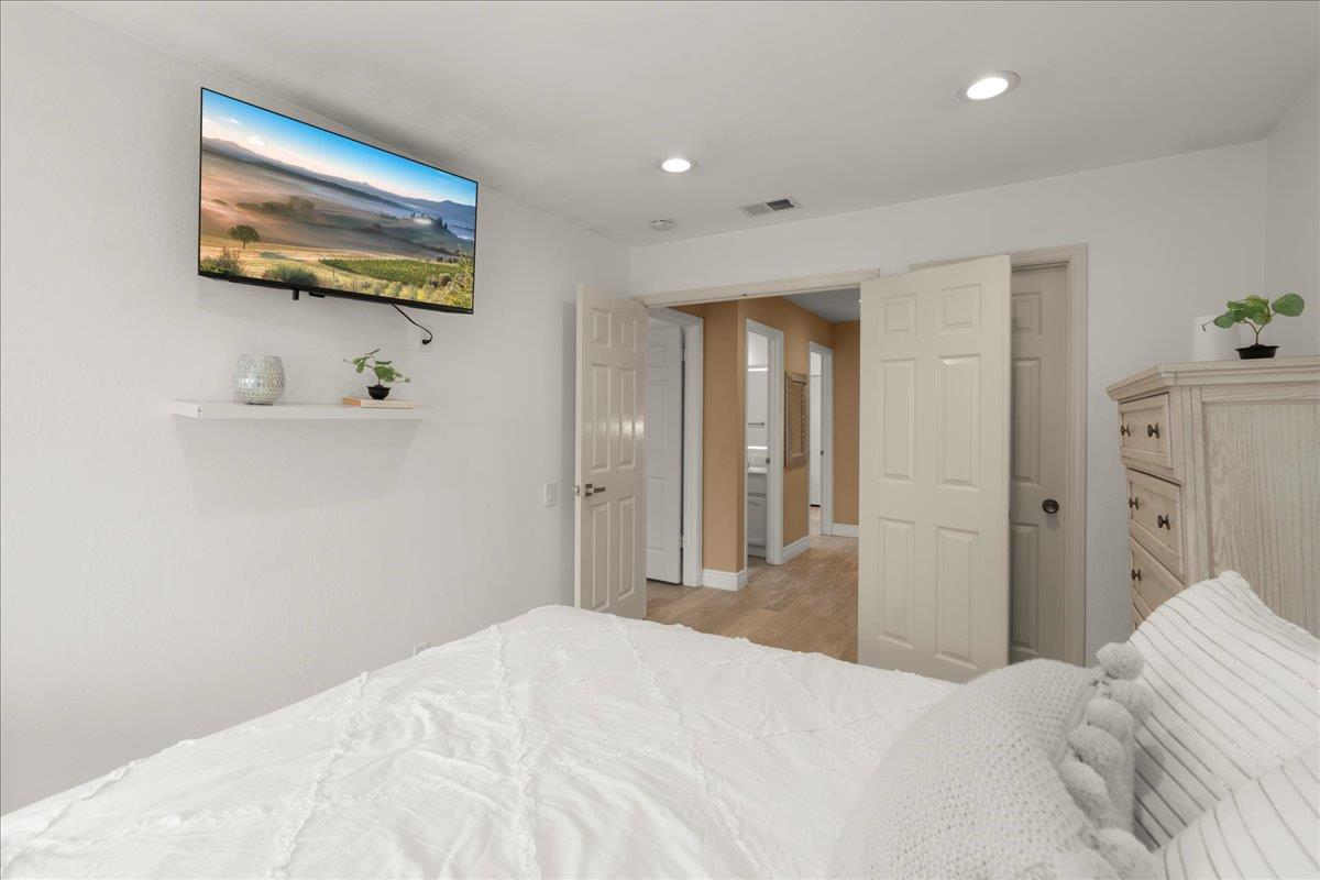 Detail Gallery Image 32 of 37 For 16761 Dry Creek Ct, Morgan Hill,  CA 95037 - 4 Beds | 2/1 Baths