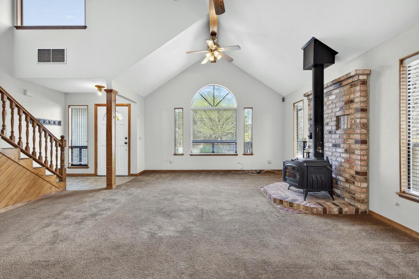 Detail Gallery Image 10 of 65 For 11305 Cienega Rd, Hollister,  CA 95023 - 4 Beds | 2/1 Baths