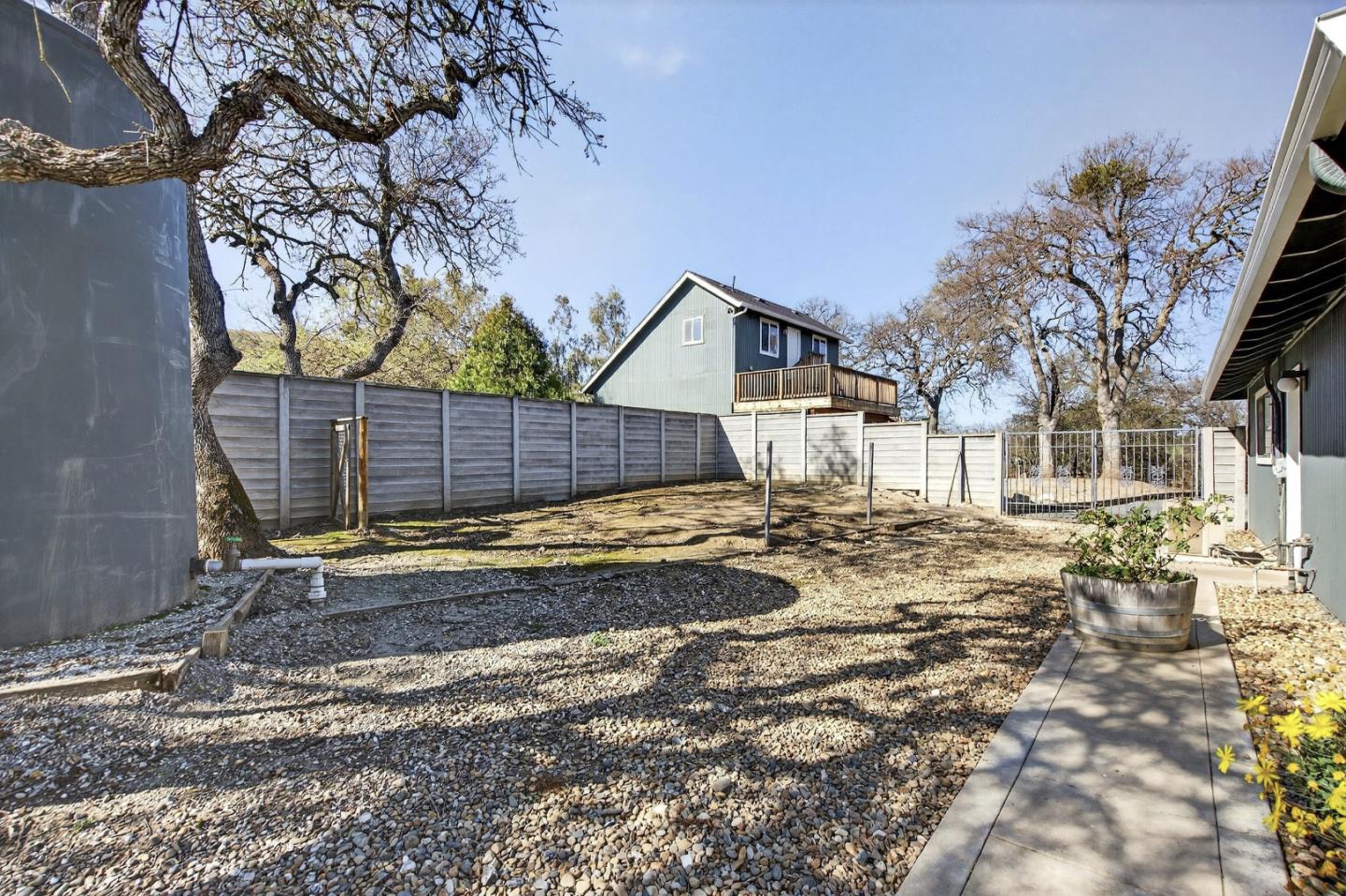 Detail Gallery Image 35 of 65 For 11305 Cienega Rd, Hollister,  CA 95023 - 4 Beds | 2/1 Baths