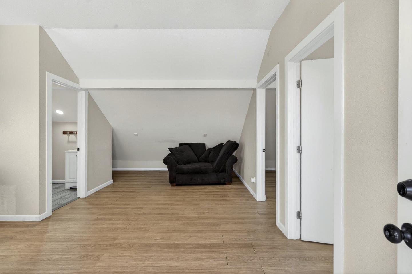 Detail Gallery Image 44 of 65 For 11305 Cienega Rd, Hollister,  CA 95023 - 4 Beds | 2/1 Baths