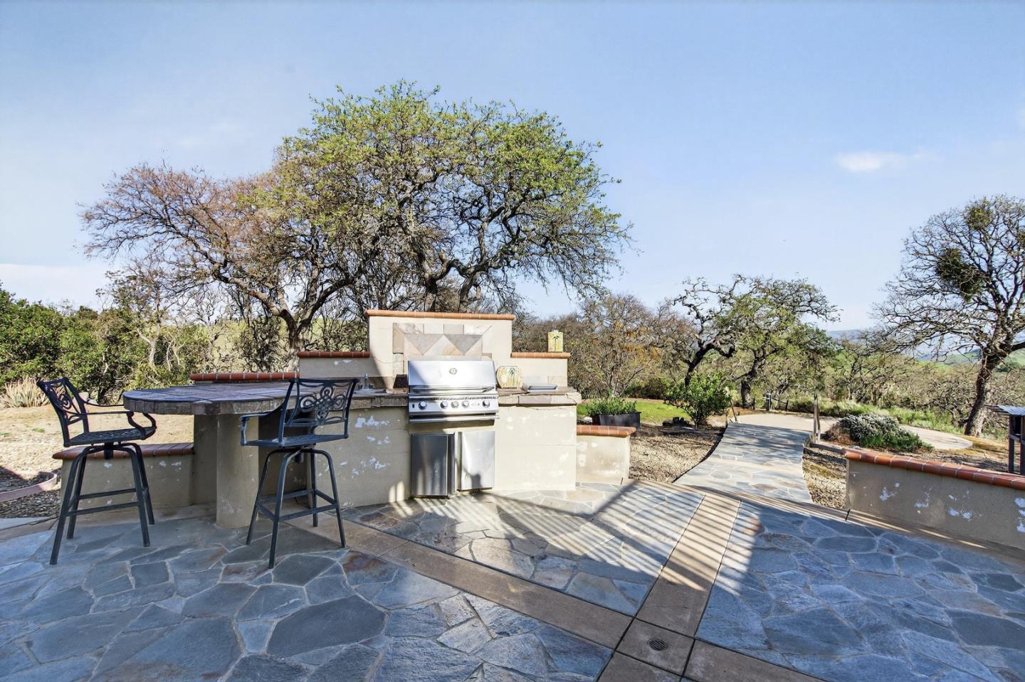 Detail Gallery Image 52 of 65 For 11305 Cienega Rd, Hollister,  CA 95023 - 4 Beds | 2/1 Baths