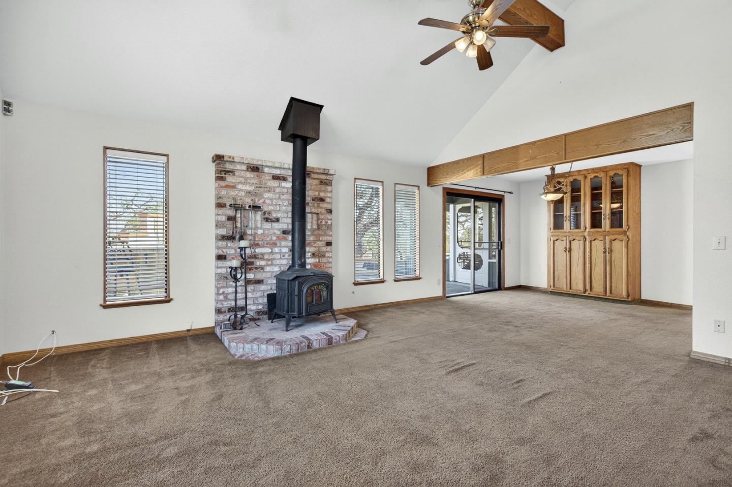 Detail Gallery Image 6 of 65 For 11305 Cienega Rd, Hollister,  CA 95023 - 4 Beds | 2/1 Baths