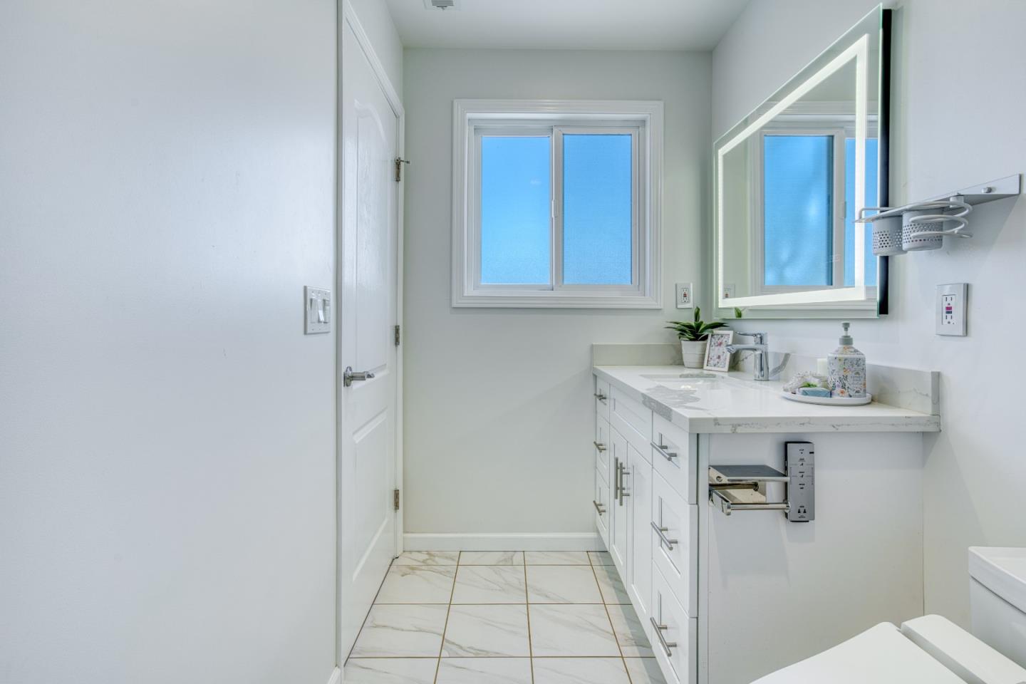 Detail Gallery Image 44 of 70 For 3601 Figueroa Dr, San Leandro,  CA 94578 - 5 Beds | 4/1 Baths