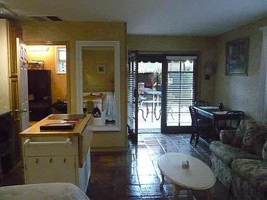 Detail Gallery Image 12 of 19 For 22942 Crespi St, Woodland Hills,  CA 91364 - 7 Beds | 5 Baths