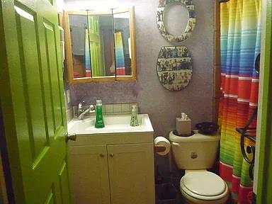 Detail Gallery Image 14 of 19 For 22942 Crespi St, Woodland Hills,  CA 91364 - 7 Beds | 5 Baths