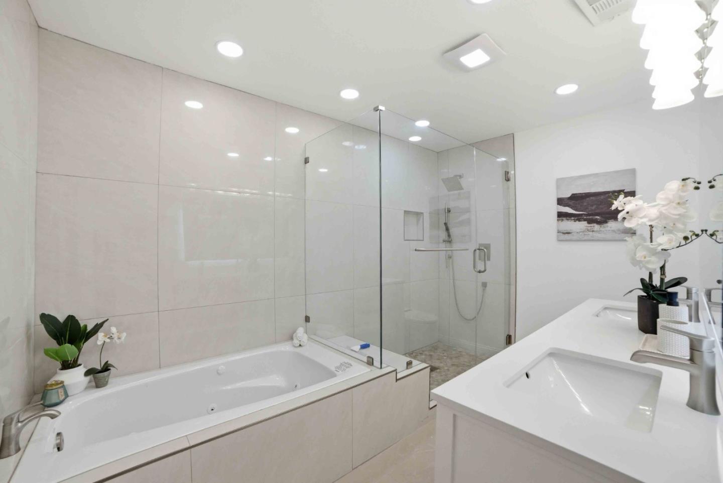 Detail Gallery Image 23 of 41 For 552 Borregas Ave, Sunnyvale,  CA 94085 - 5 Beds | 3 Baths