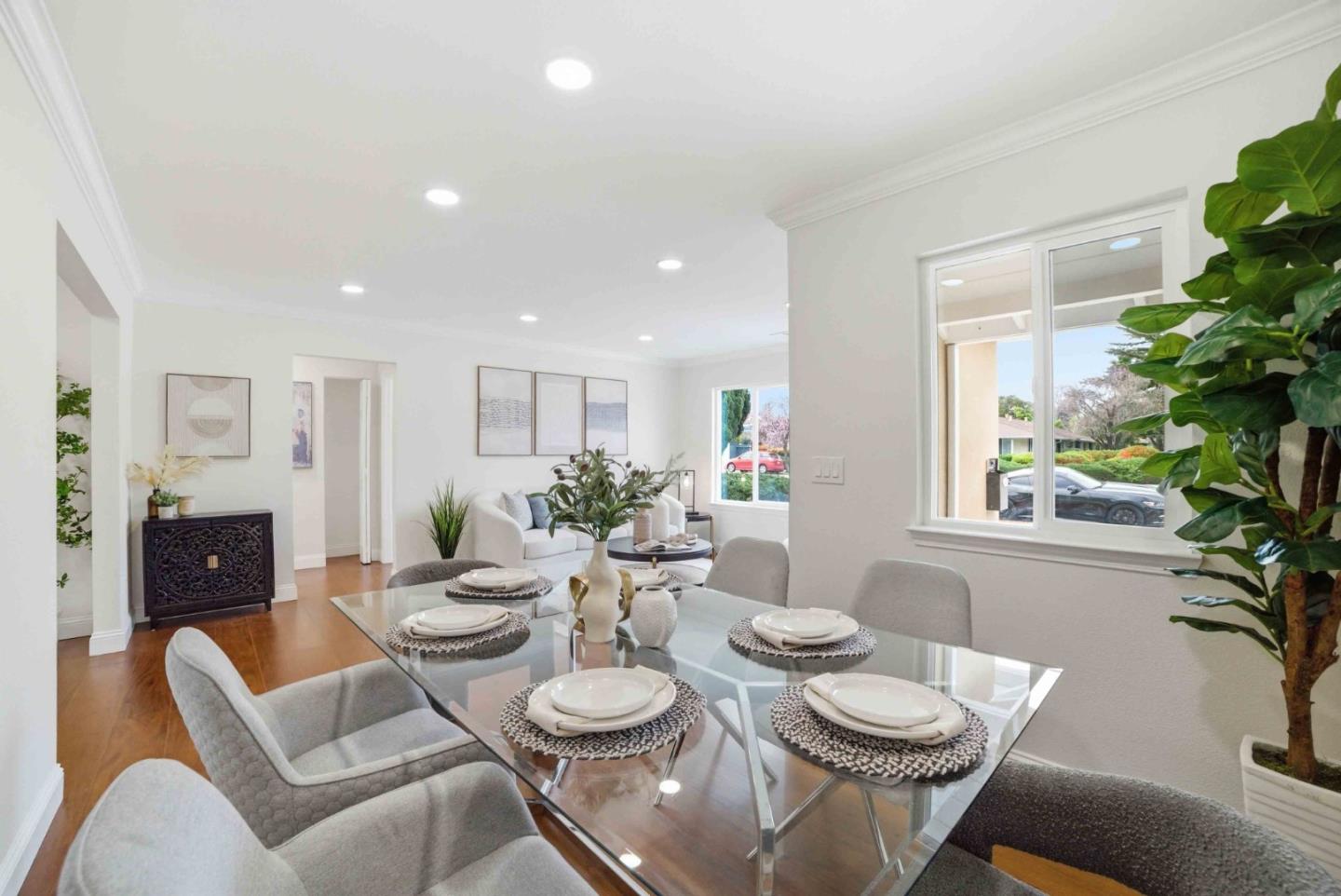 Detail Gallery Image 6 of 41 For 552 Borregas Ave, Sunnyvale,  CA 94085 - 5 Beds | 3 Baths