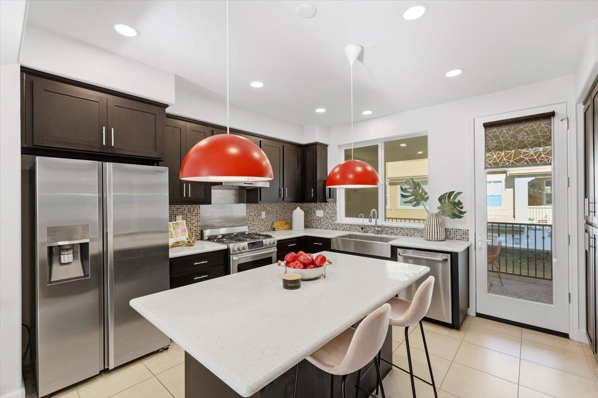 Detail Gallery Image 12 of 32 For 275 Currlin Cir, Milpitas,  CA 95035 - 3 Beds | 3/1 Baths