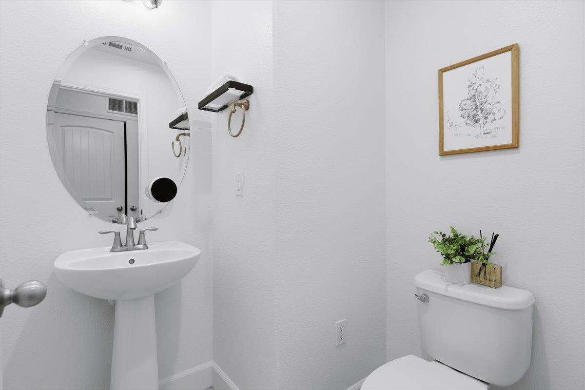 Detail Gallery Image 18 of 32 For 275 Currlin Cir, Milpitas,  CA 95035 - 3 Beds | 3/1 Baths