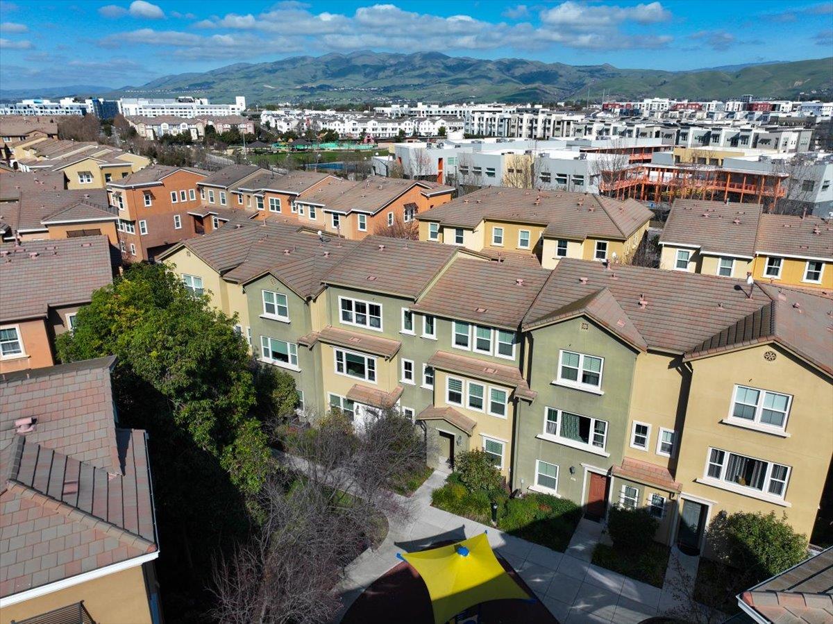 Detail Gallery Image 3 of 32 For 275 Currlin Cir, Milpitas,  CA 95035 - 3 Beds | 3/1 Baths