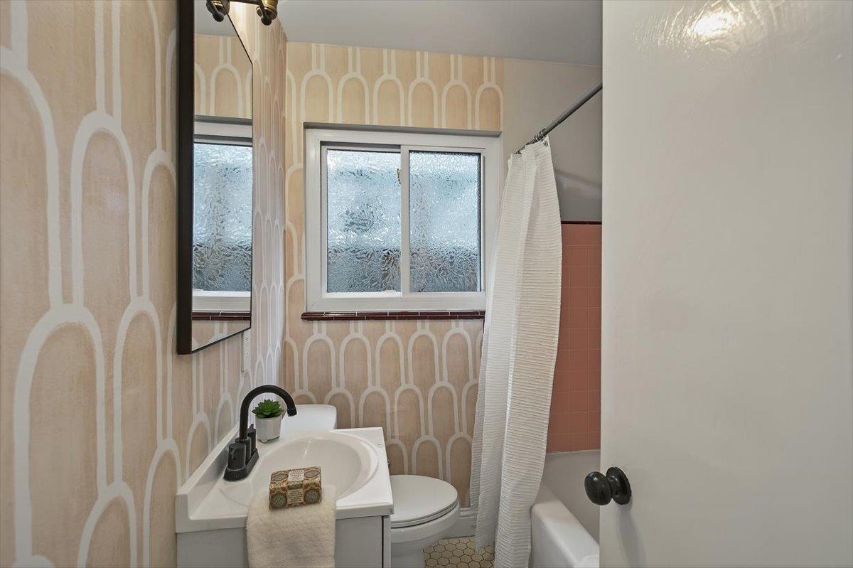 Detail Gallery Image 15 of 26 For 1036 Pascoe Ave, San Jose,  CA 95125 - 3 Beds | 2 Baths