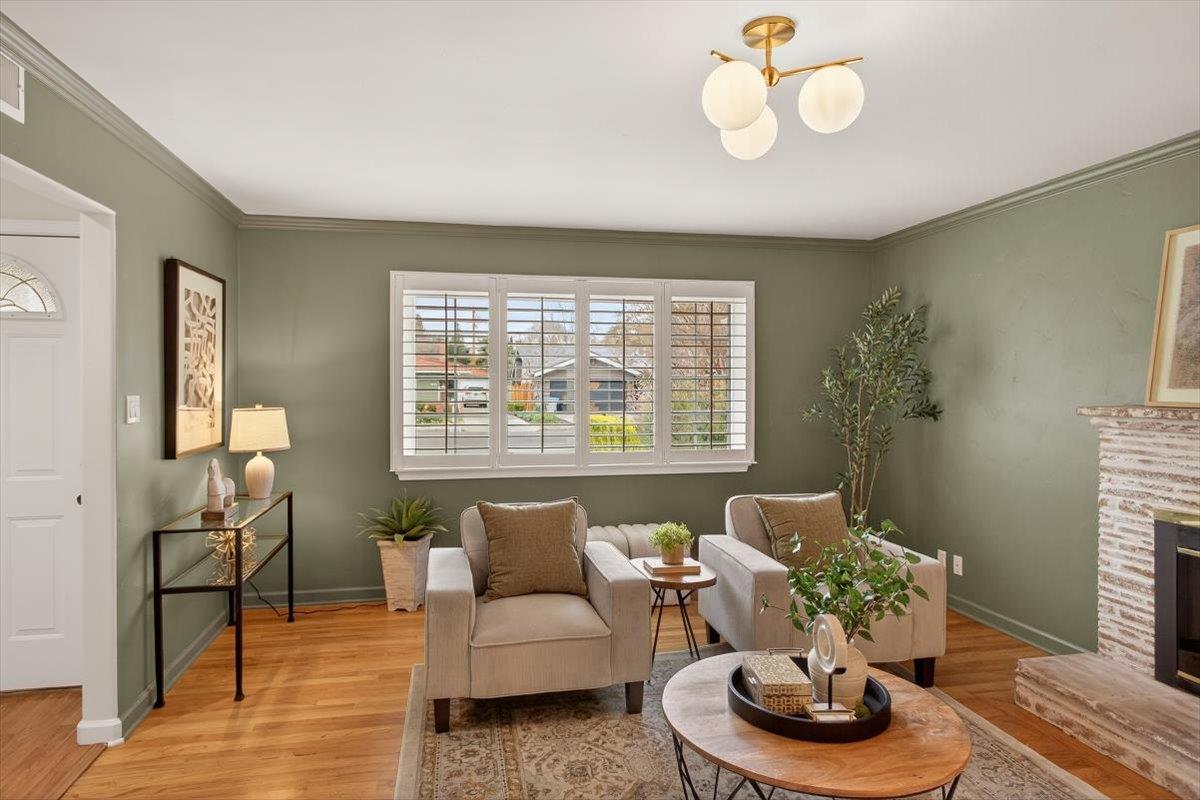 Detail Gallery Image 4 of 26 For 1036 Pascoe Ave, San Jose,  CA 95125 - 3 Beds | 2 Baths