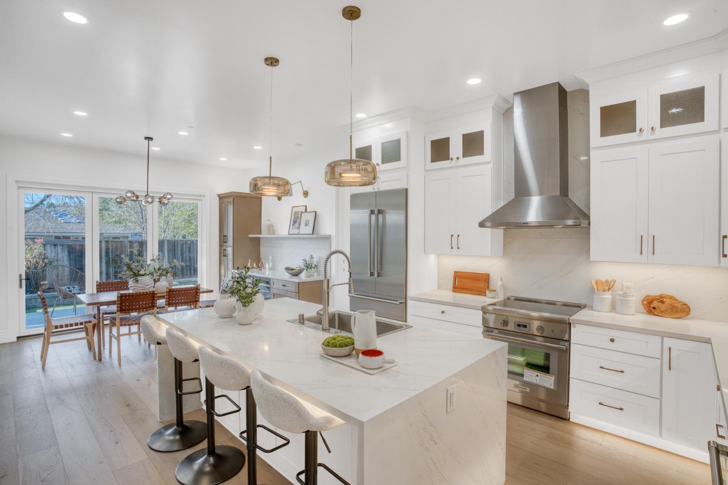 Detail Gallery Image 10 of 73 For 1006 Judson Dr, Mountain View,  CA 94040 - 6 Beds | 5 Baths