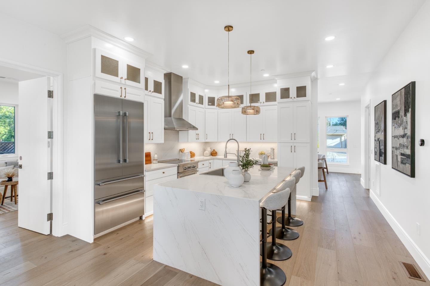 Detail Gallery Image 11 of 73 For 1006 Judson Dr, Mountain View,  CA 94040 - 6 Beds | 5 Baths