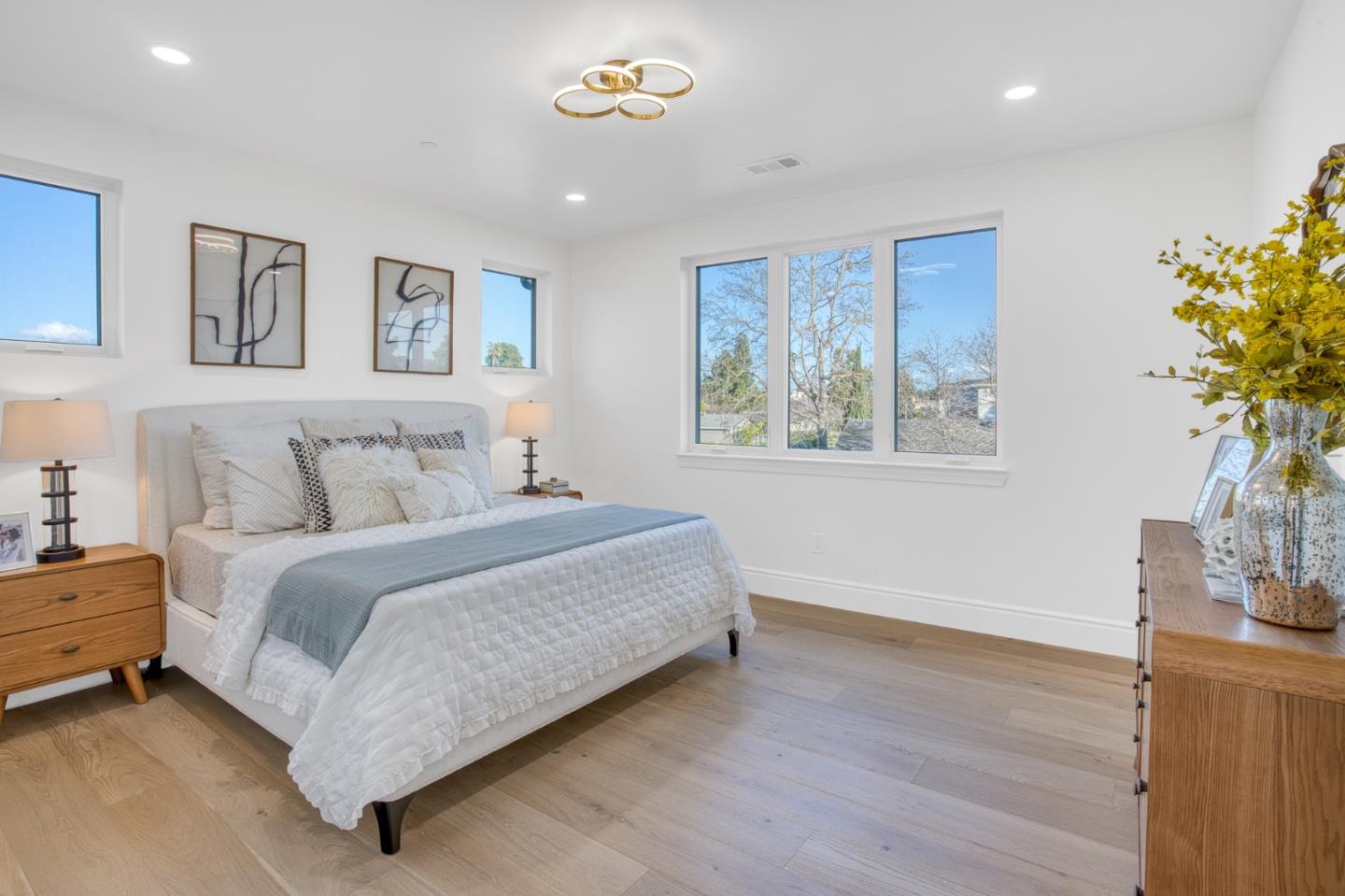 Detail Gallery Image 27 of 73 For 1006 Judson Dr, Mountain View,  CA 94040 - 6 Beds | 5 Baths