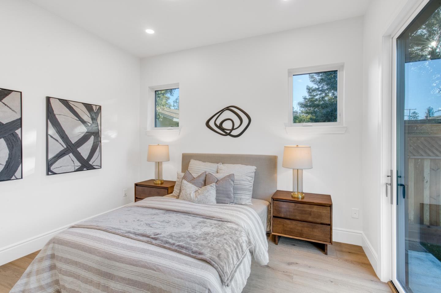 Detail Gallery Image 37 of 73 For 1006 Judson Dr, Mountain View,  CA 94040 - 6 Beds | 5 Baths