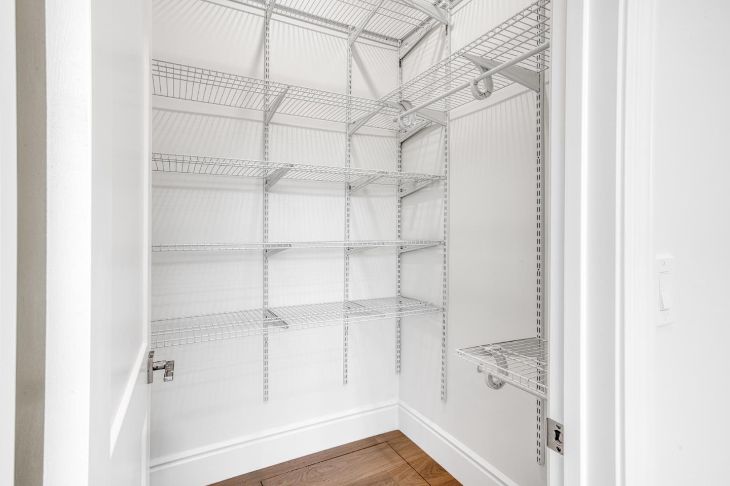 Detail Gallery Image 60 of 73 For 1006 Judson Dr, Mountain View,  CA 94040 - 6 Beds | 5 Baths