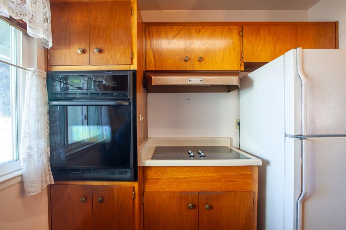 Detail Gallery Image 10 of 27 For 223 Shasta St, Watsonville,  CA 95076 - 3 Beds | 2 Baths